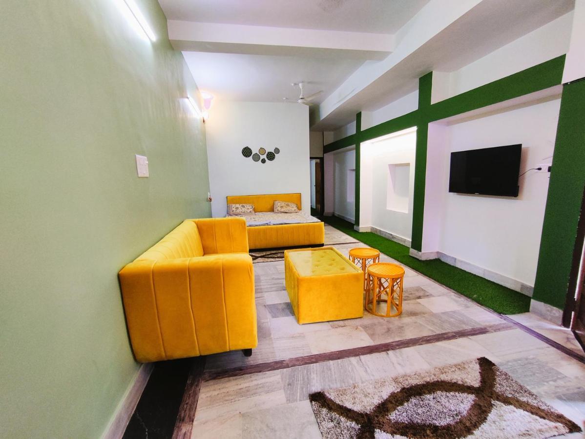 Yellow Homestay - Modern 2Bhk Ac Stay جبلبور المظهر الخارجي الصورة