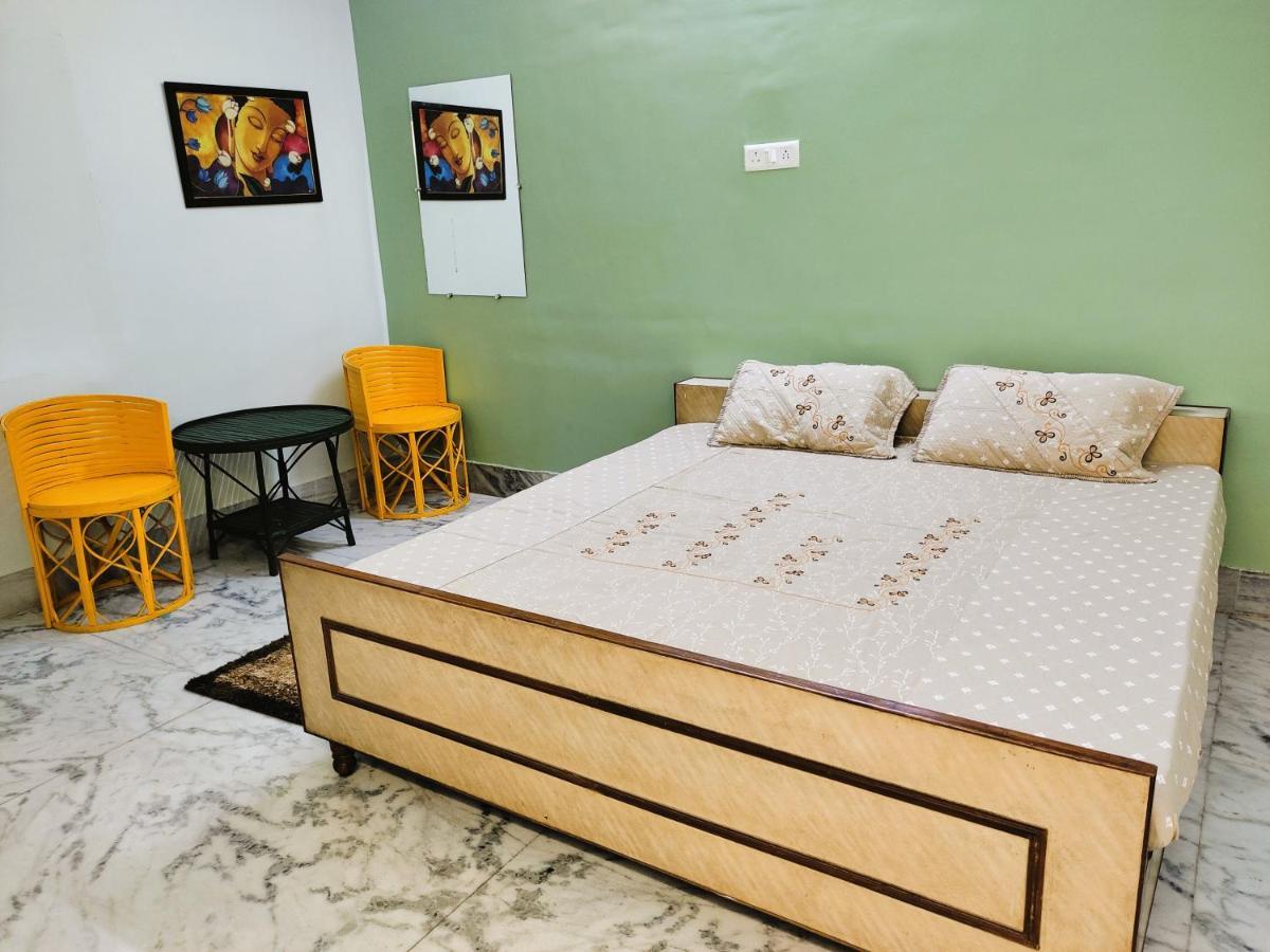 Yellow Homestay - Modern 2Bhk Ac Stay جبلبور المظهر الخارجي الصورة
