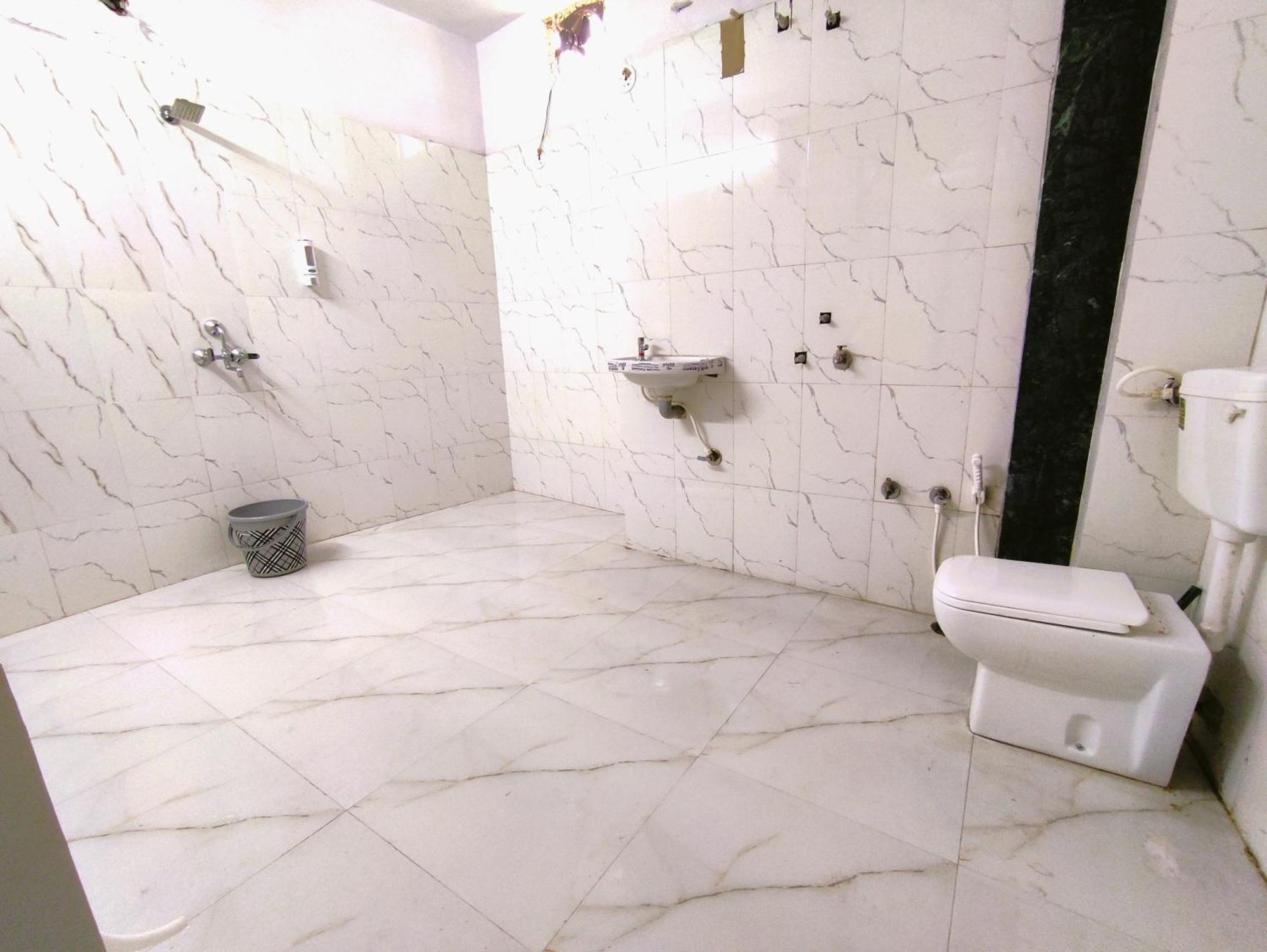 Yellow Homestay - Modern 2Bhk Ac Stay جبلبور المظهر الخارجي الصورة